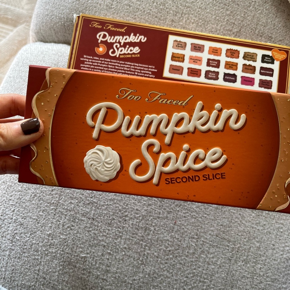 Too Faced Pumpkin Spice eyeshadow New